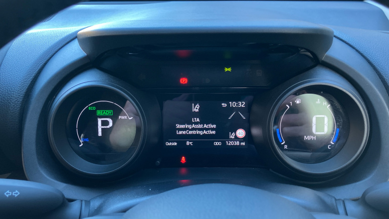 Toyota Yaris 1.5 Hybrid Design 5dr CVT Hybrid Hatchback